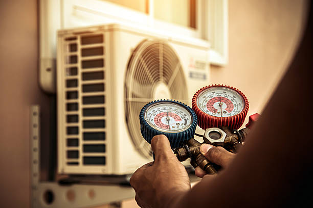 Professional Hvac technician working in Glyndon, MN